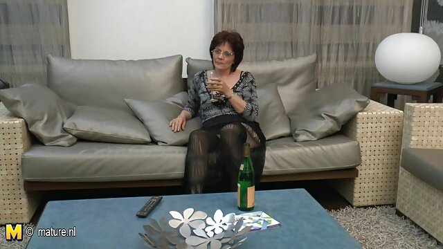 Lianna filme pornô samba Lawson assume o controlo.