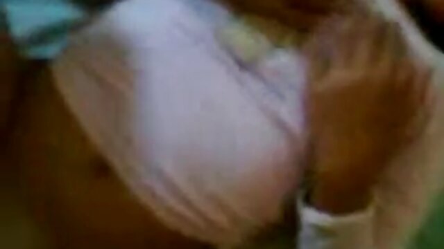 Hunterslair-Sarah Brooks-Secretária sensual indefesa e sambapornogostosas algemada