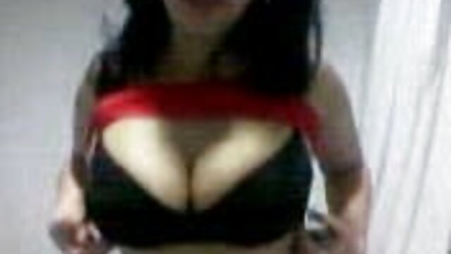 Ladyboy sambapôrno Asiático Comido Por Um Pau Duro